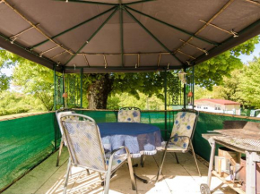 Spacious Bungalow with Private Pool in Nadaillac de Rouge